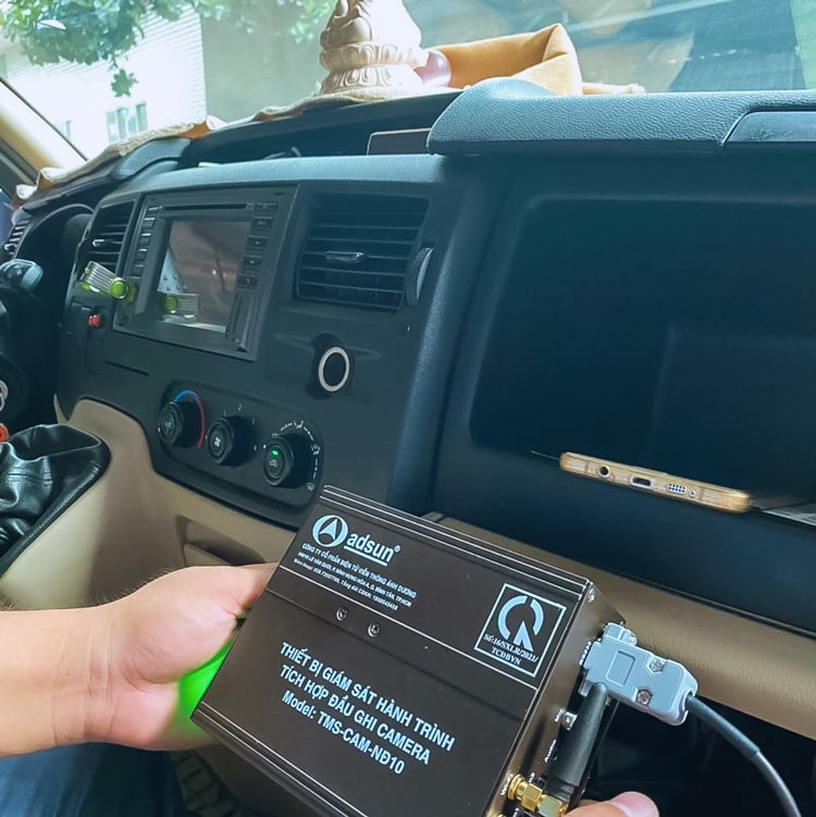 9-ly-do-chon-mua-camera-hanh-trinh-nghi-dinh-10-tms-cam-nd10