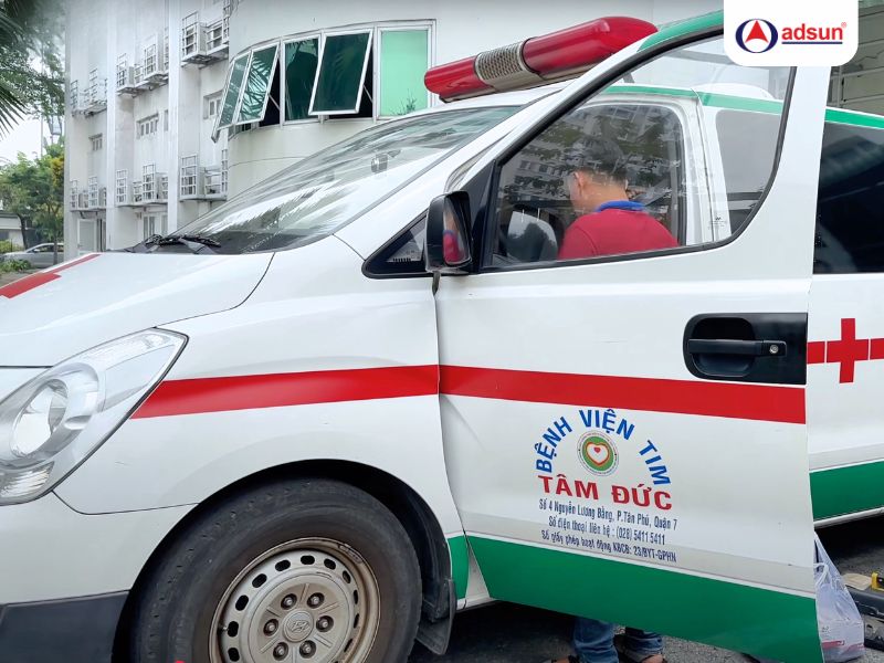Adsun cung cấp dịch vụ lắp đặt camera hợp chuẩn cho xe cứu thương