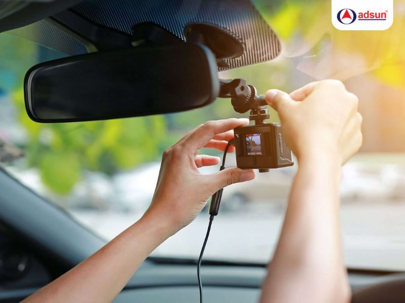 Camera ghi hình ô tô