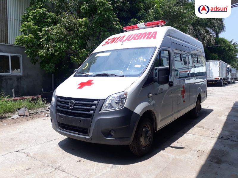 Xe cứu thương bắt buộc lắp camera ghi nhận hình ảnh người lái xe theo quy định-1